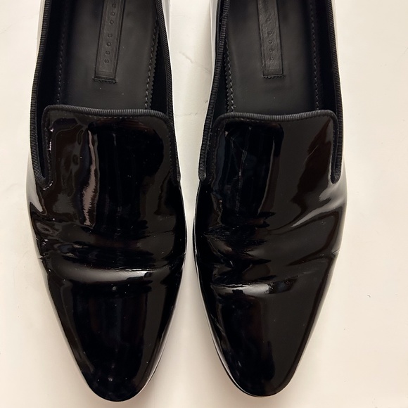 Hugo Boss Tuxedo Loafers (Super Cute) - Picture 2 of 4